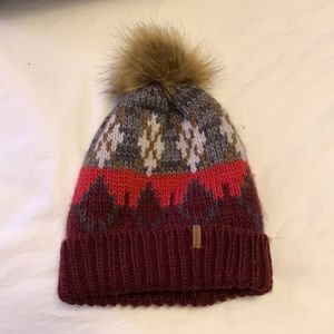 Eddie Bauer Beanie with fur Pom